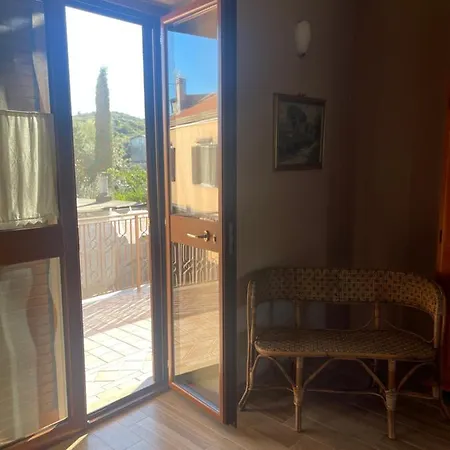 A Casa Di Maybe Oda ve Kahvaltı