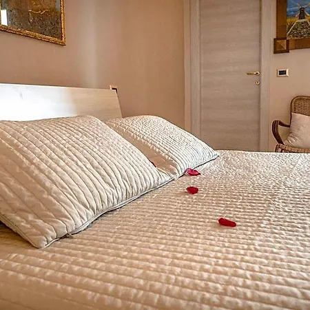 A Casa Di Maybe 3*