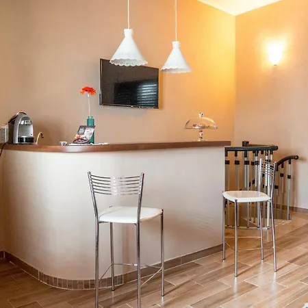 A Casa Di Maybe Oda ve Kahvaltı Caserta